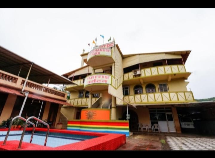 Mtdc Meghdhanush Park 호텔 이가트푸리 외부 사진